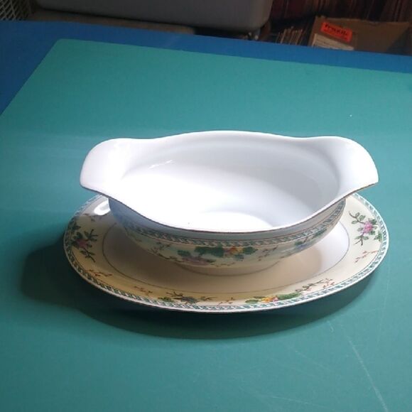 Noritake Amerita Hand painted Floral Oval Gravy Boat Connected Plate - Picture 1 of 7